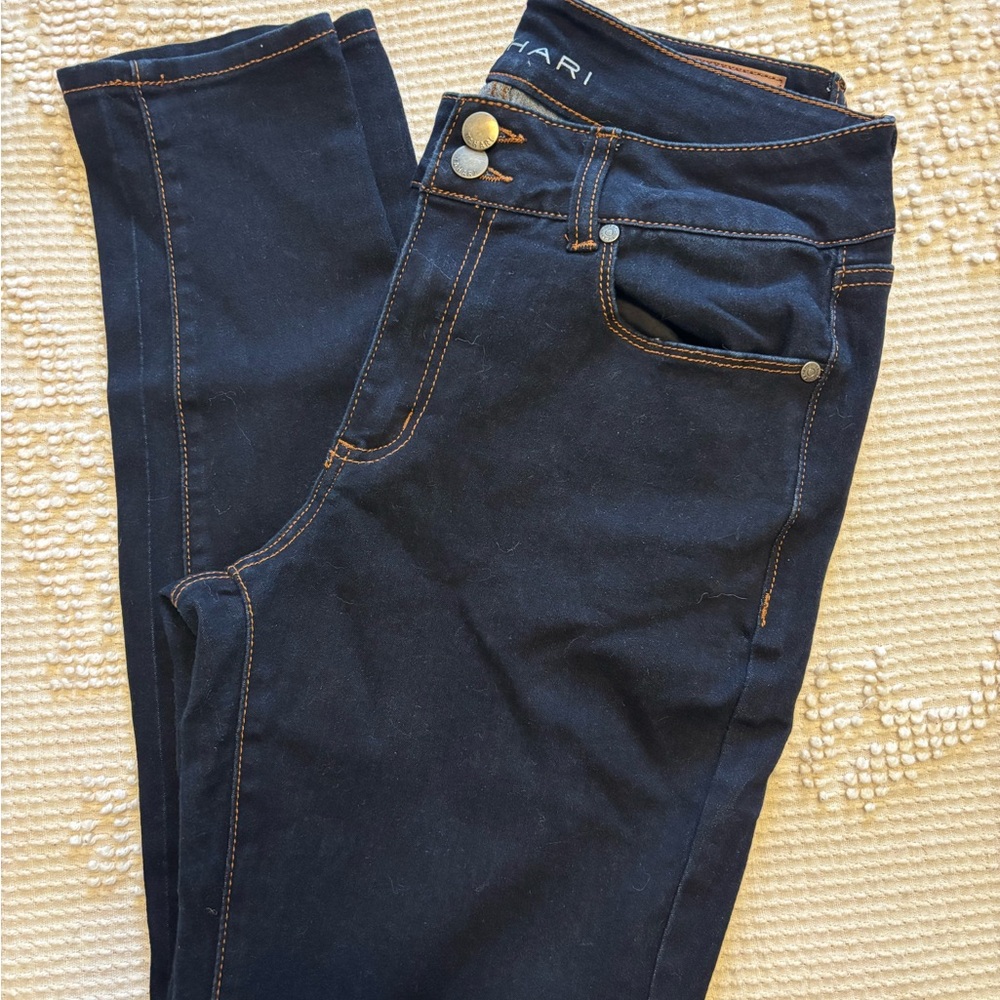 Tahari Dark Wash Skinny Blue Jeans